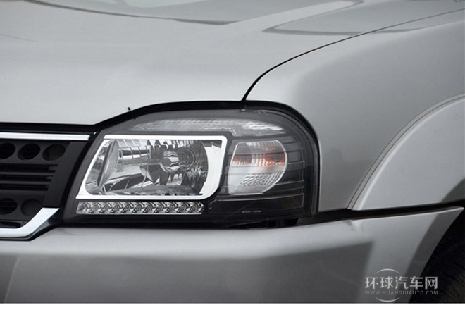 2013款2.5L手動四驅豪華版