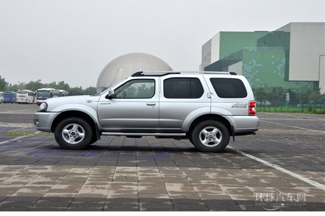 2013款2.5L手動四驅豪華版