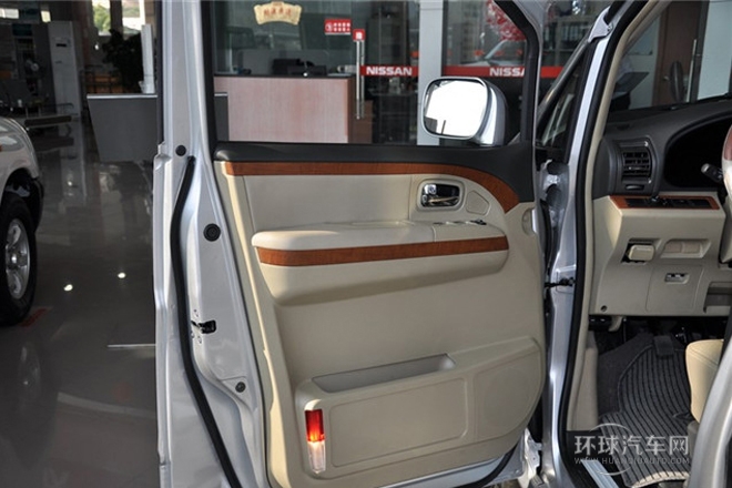 2009款2.5L自動豪華版