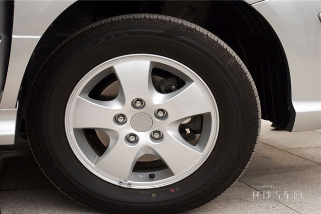 2009款2.0L手動豪華型