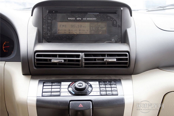 2009款2.0L手動豪華型