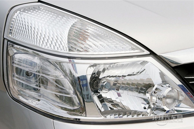 2009款2.0L手動豪華型