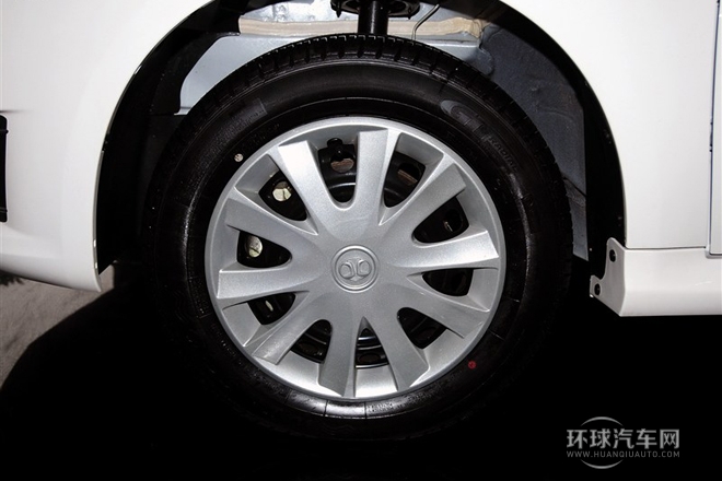 2013款 三廂 1.5L 手動樂天版