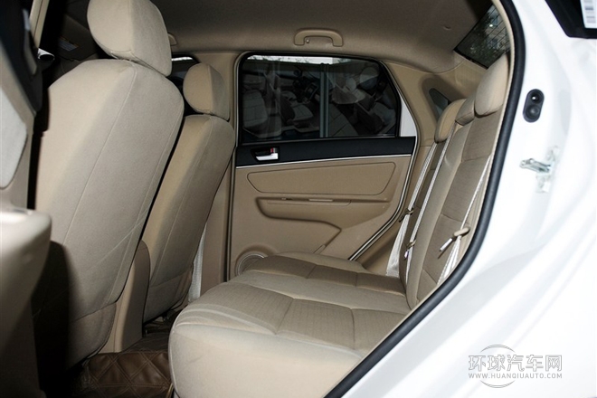 2013款 三廂 1.5L 手動樂天版