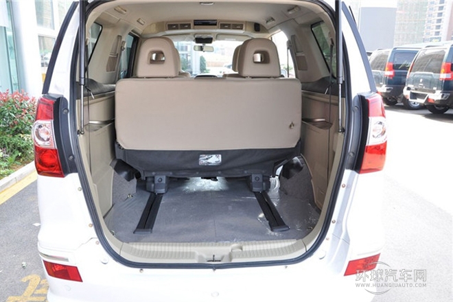 2009款2.0L手動標準型