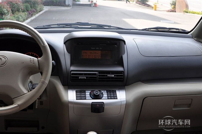 2009款2.0L手動標準型