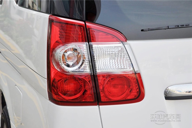 2009款2.0L手動標準型