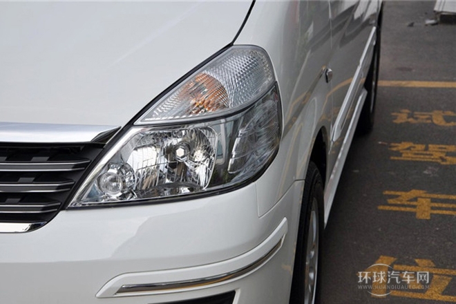 2009款2.0L手動標準型