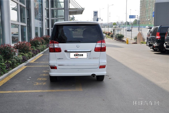 2009款2.0L手動標準型