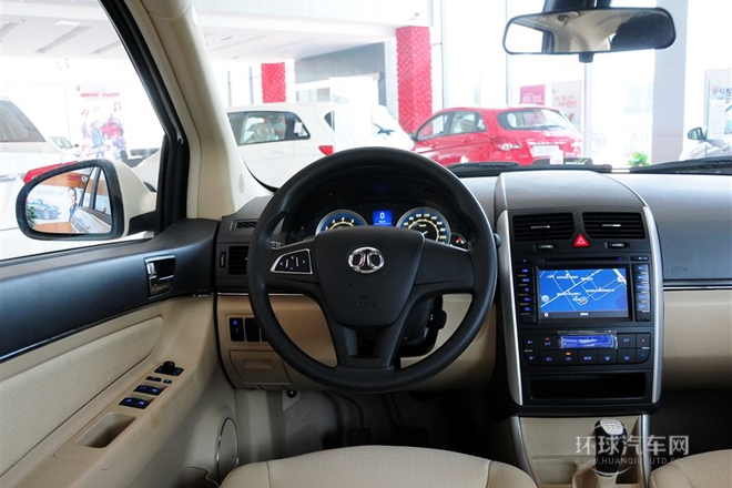 2013款 三廂 1.5L 手動(dòng)樂尚版