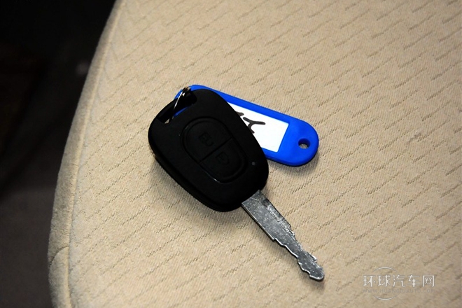 2013款 三廂 1.3L 手動樂活版