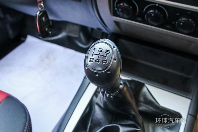 2013款 2.0T 兩驅柴油版