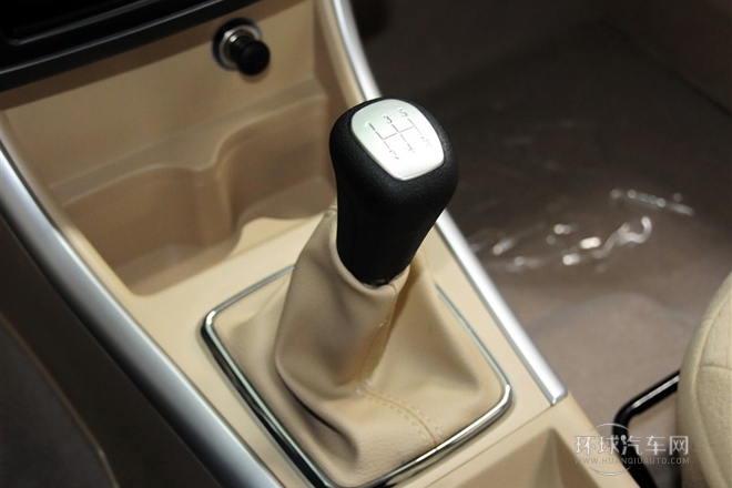 2013款 三廂 1.3L 手動特惠版