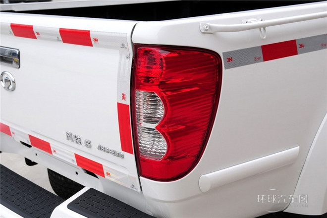 2013款 2.0T歐洲版 兩驅精英型 6MT小雙排