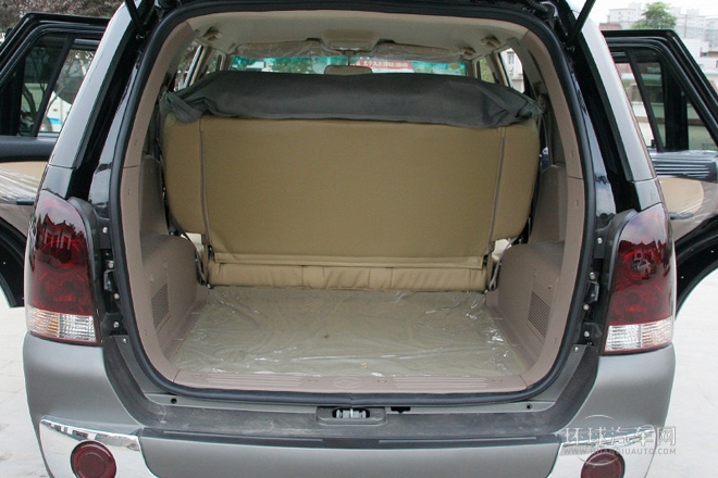 2010款 2.5T 兩驅DD6470H標準型