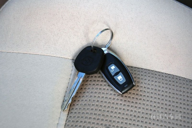 2009款 2.2L豪華型短軸版