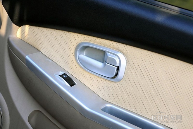 2009款 2.2L豪華型短軸版