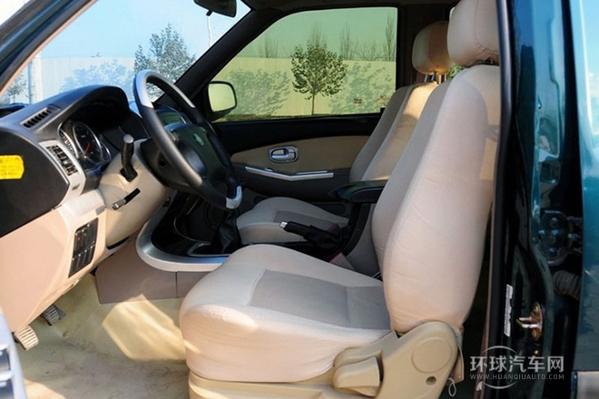 2009款 2.2L豪華型短軸版