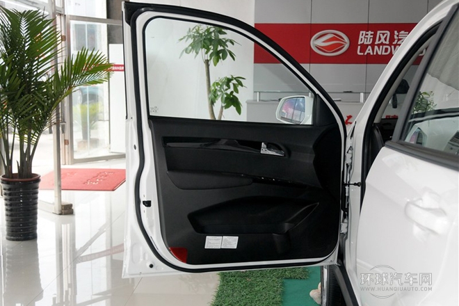 探索版 2.0T 汽油4x4超豪華型