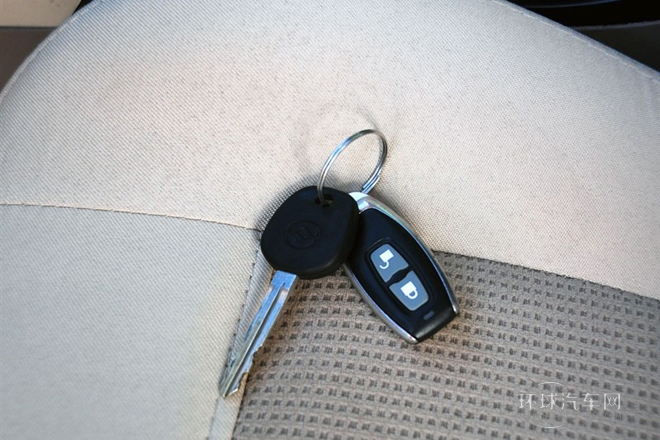 2009款 2.4T豪華型短軸版