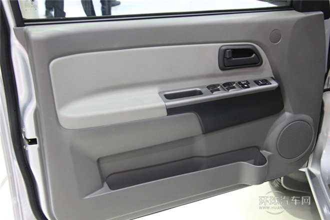 2013款 2.0T歐洲版 兩驅領航型 6MT小雙排