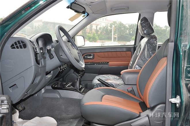 2013款 2.0T歐洲版 兩驅領航型 6MT小雙排