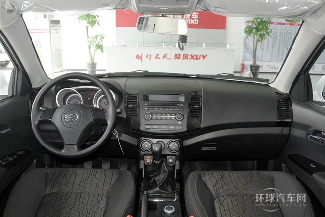 探索版 2.0T 柴油4X4豪華型