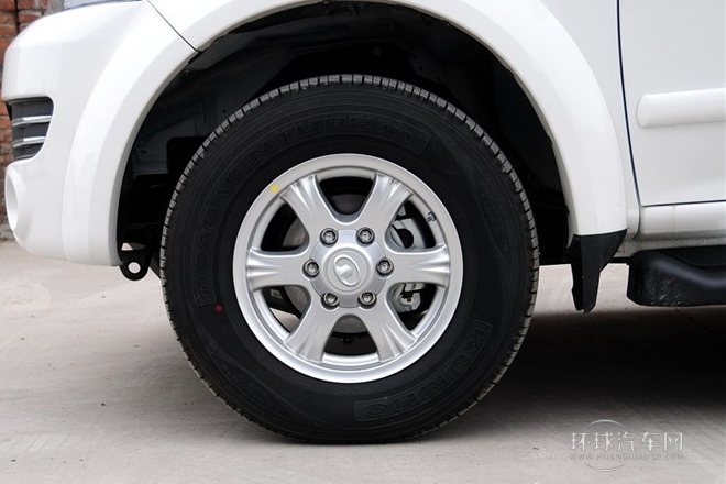 2013款 2.0T歐洲版 兩驅(qū)領(lǐng)航型 6MT大雙排