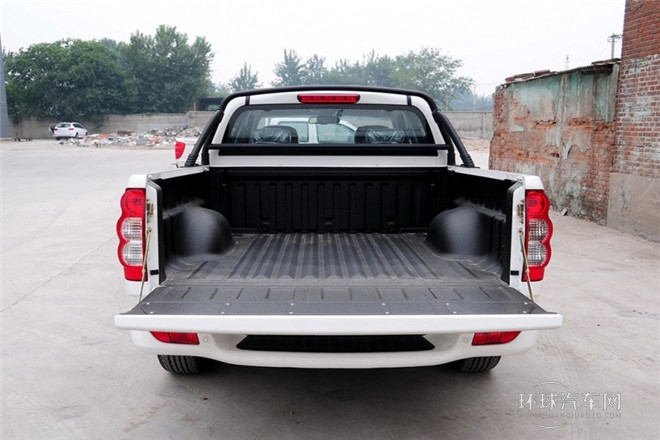 2013款 2.0T歐洲版 兩驅(qū)領(lǐng)航型 6MT大雙排