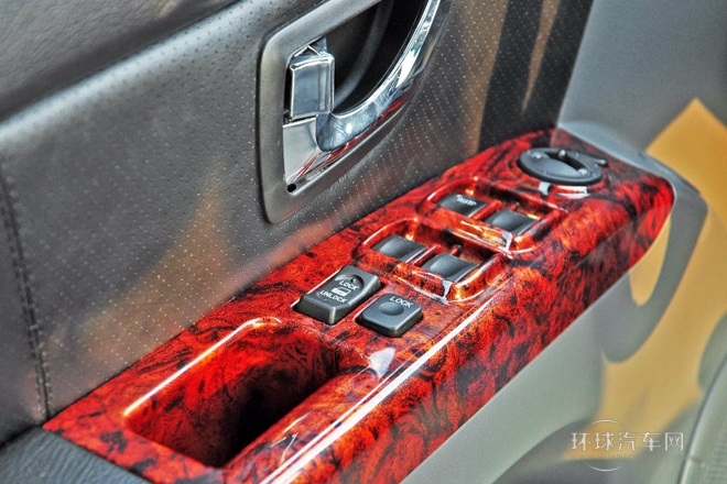 2012款 2.4L至尊版 兩驅汽油標準型