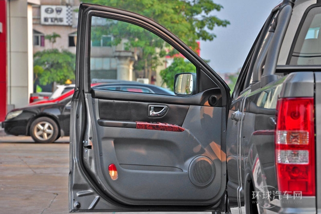 2012款 2.4L至尊版 兩驅(qū)汽油標(biāo)準(zhǔn)型