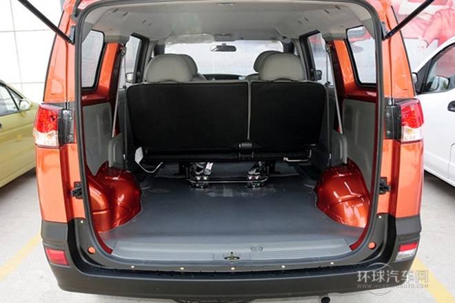 2014款 1.5L 手動標準型5座 國V