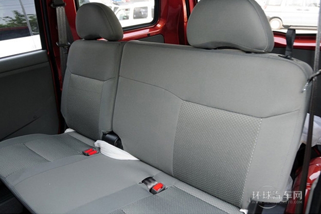 2014款 1.5L 手動標準型5座 國V