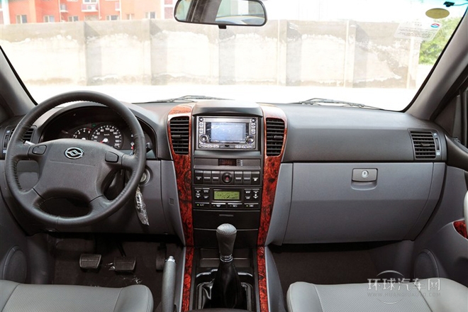 2012款 3.2T至尊版 兩驅(qū)柴油標(biāo)準(zhǔn)型