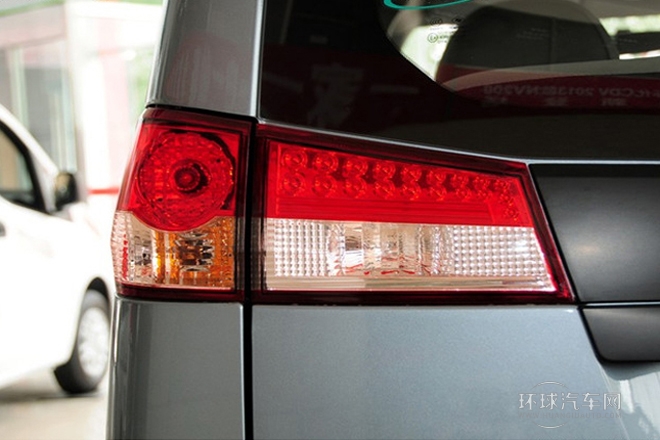 2014款 1.5L 手動標準型7座 國IV