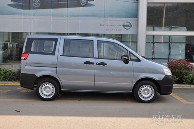 2014款 1.5L 手動(dòng)標(biāo)準(zhǔn)型7座 國IV