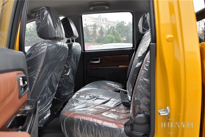 2013款 2.4L歐洲版 兩驅(qū)精英型大雙排