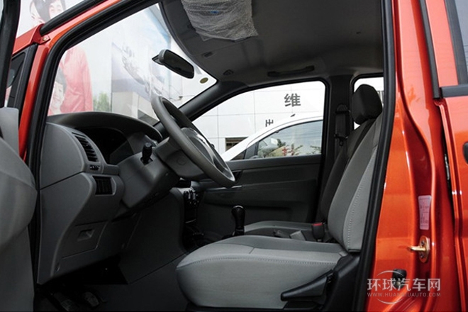 2014款 1.5L 手動標準型5座 國IV