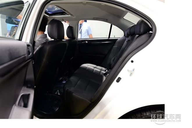 2014款 競速版 1.8L 手動舒適型