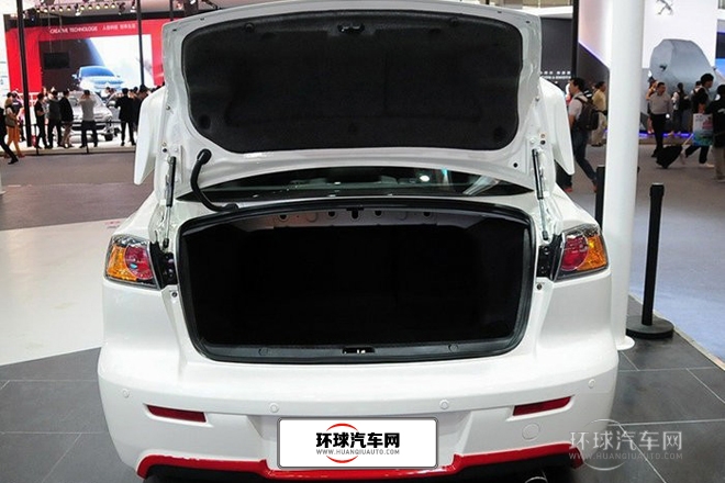 2014款 競速版 1.8L 手動舒適型