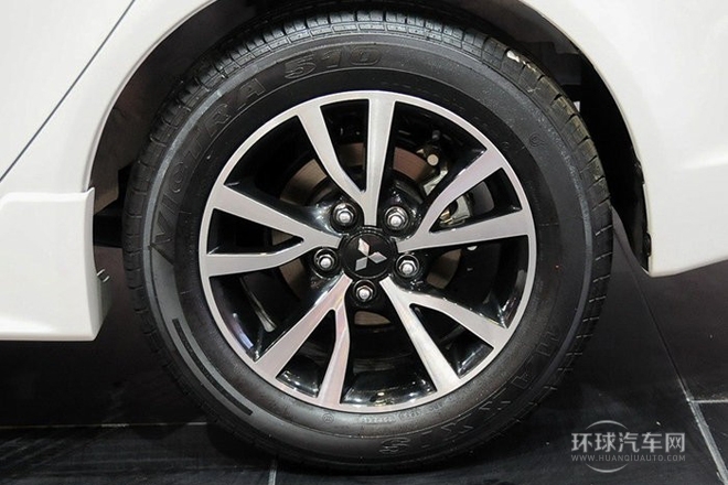 2014款 競速版 1.8L CVT舒適型