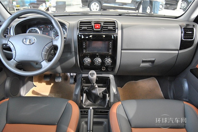 2013款 2.4L歐洲版 兩驅領航型小雙排