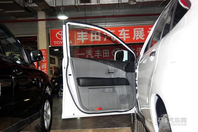 2011款 2.0L 超豪華型