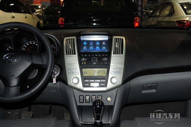 2011款 2.0L 超豪華型