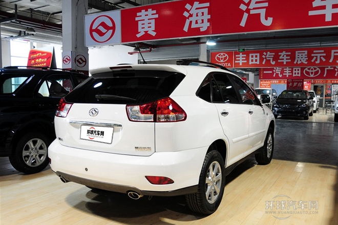 2011款 2.0L 超豪華型