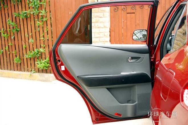 2011款 2.4L 超豪華型