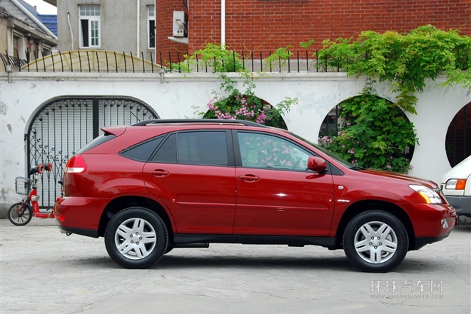 2011款 2.4L 超豪華型