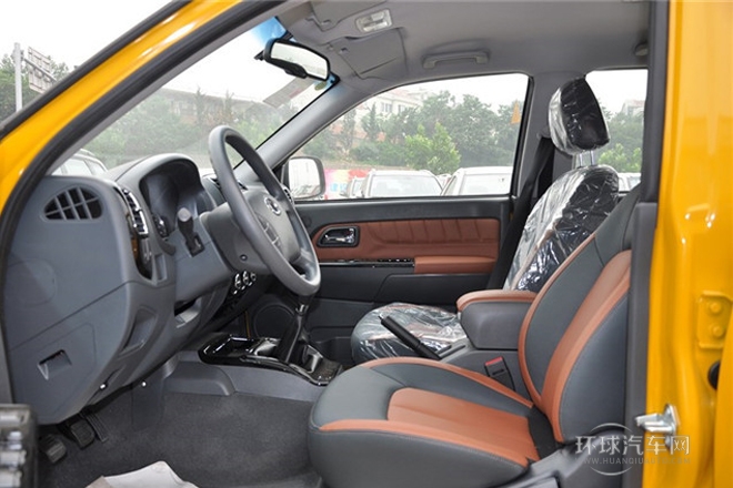 2013款 2.4L歐洲版 兩驅領航型大雙排