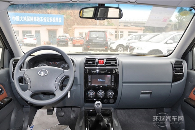 2013款 2.4L歐洲版 兩驅領航型大雙排