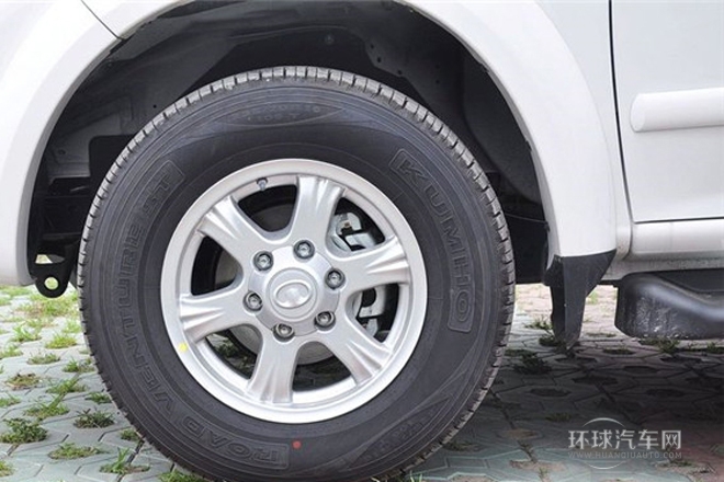 2013款 2.4L歐洲版 四驅精英型小雙排